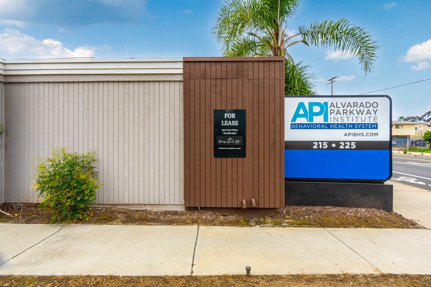 More Photos Of 225 W Madison Ave, El Cajon Medical For Lease