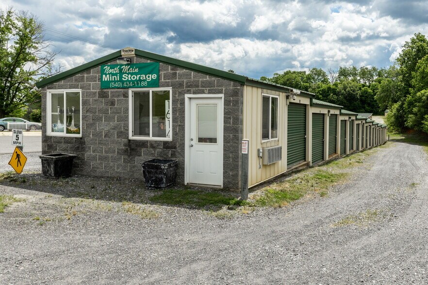 More Photos Of 1614 N Valley Pike, Rockingham Self Storage For Sale