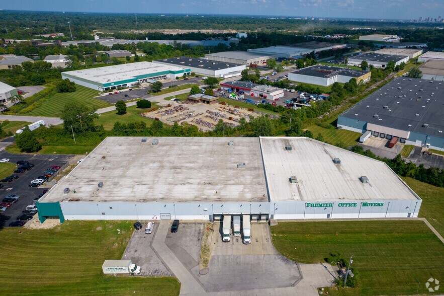 More Photos Of 3915 Zane Trace Dr, Columbus Warehouse For Lease