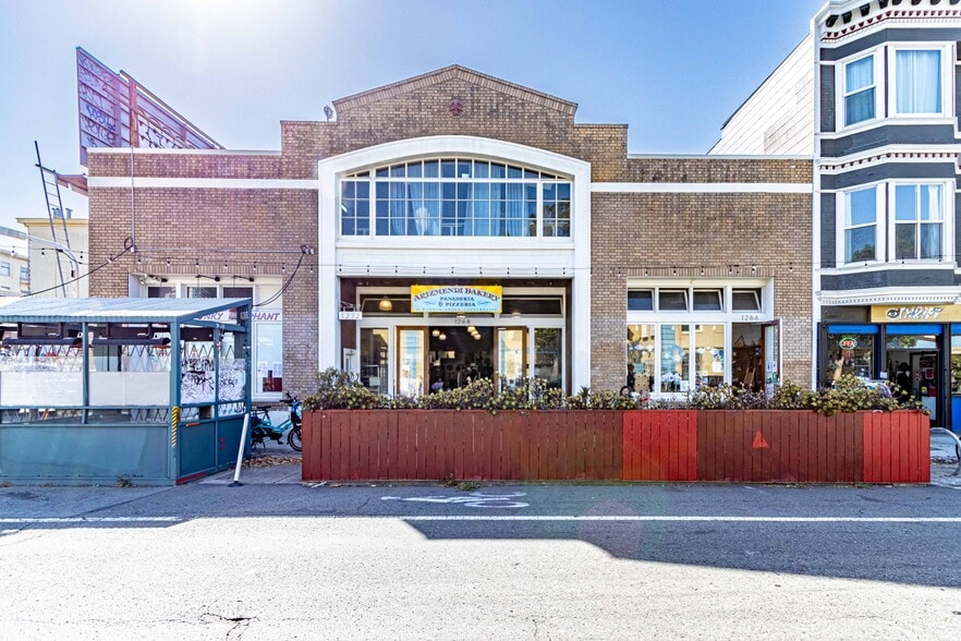 More Photos Of 1266-1272 Valencia St, San Francisco Storefront For Lease