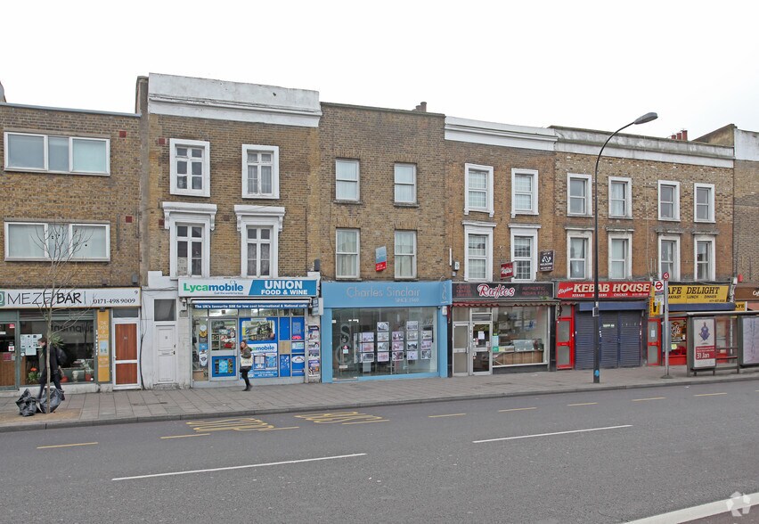 More Photos Of 13 Clapham High St, London Storefront Retail Residential For Lease