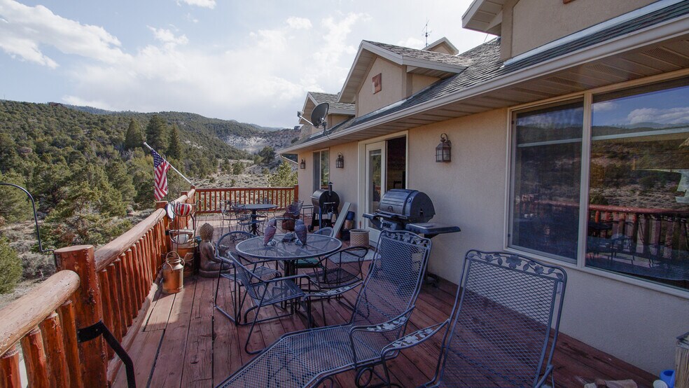 More Photos Of 897 E Cocks Comb Dr, Teasdale Land For Sale