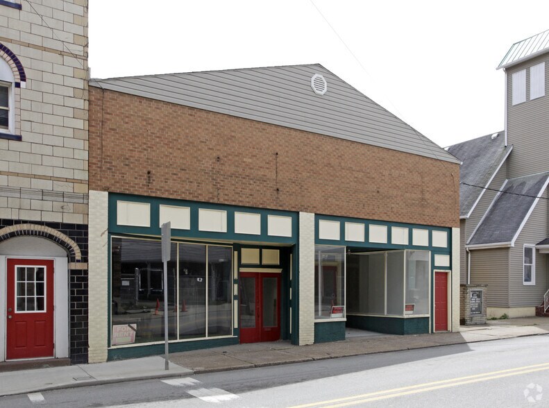 More Photos Of 714-716 Main St, Bentleyville General Retail For Sale