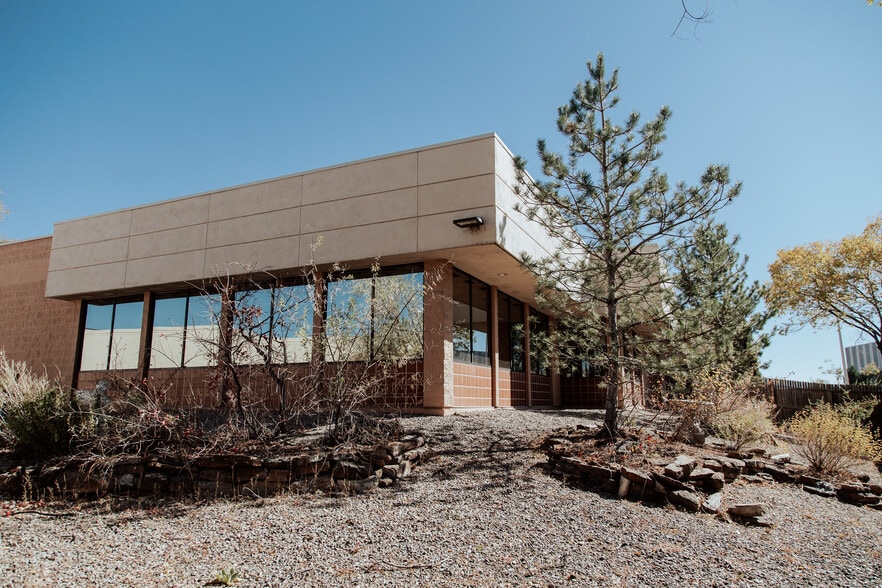 More Photos Of 2710 Delta Pl, Colorado Springs Office For Sale