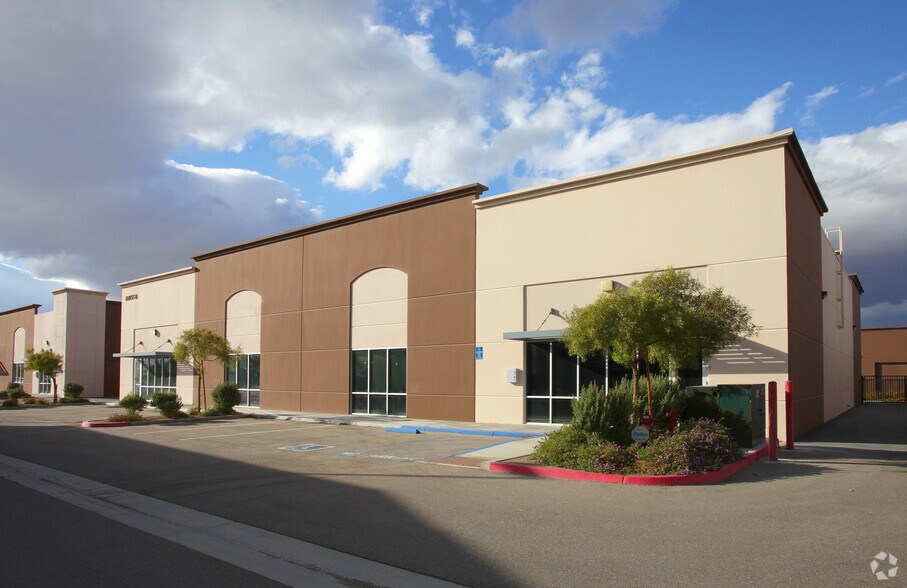 More Photos Of 82855 Market St, Indio Unknown For Lease