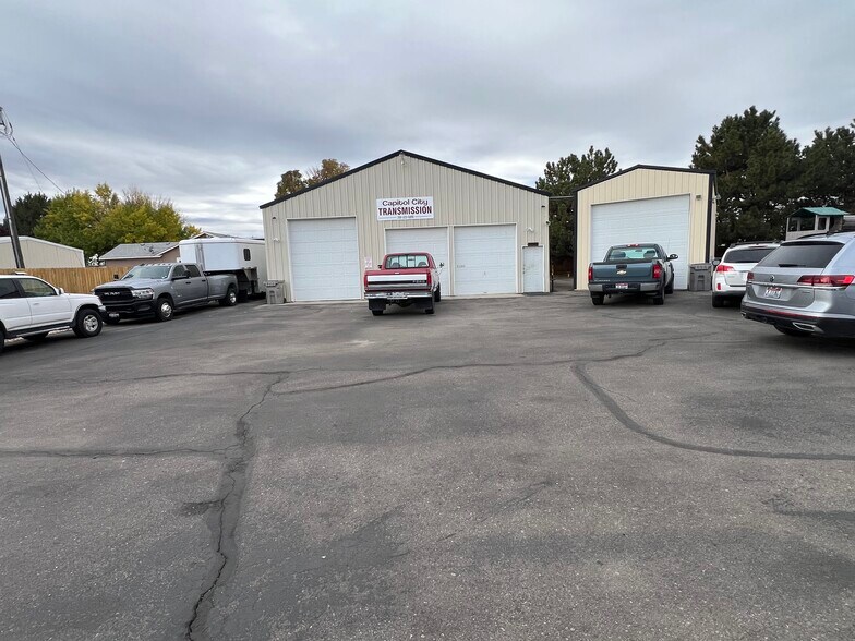 Primary Photo Of 16545 Madison Rd, Nampa Service For Sale