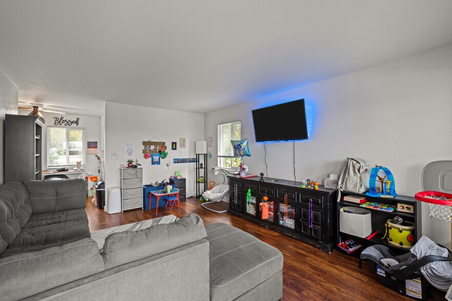 More Photos Of 6915 W 24th Ave, Edgewater Apartments For Sale