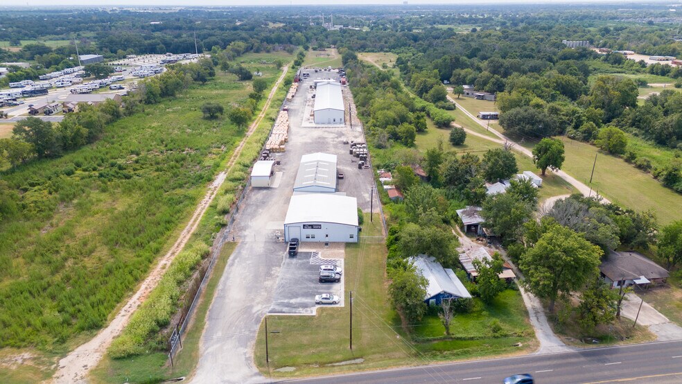 More Photos Of 5710 SH-21, Bryan Manufacturing For Lease