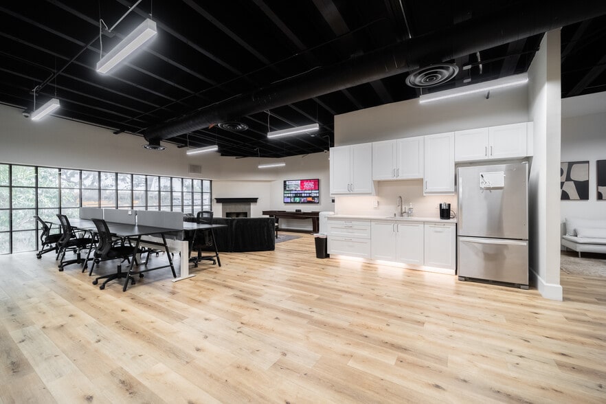 More Photos Of 3505 Cadillac Ave, Costa Mesa Office For Lease