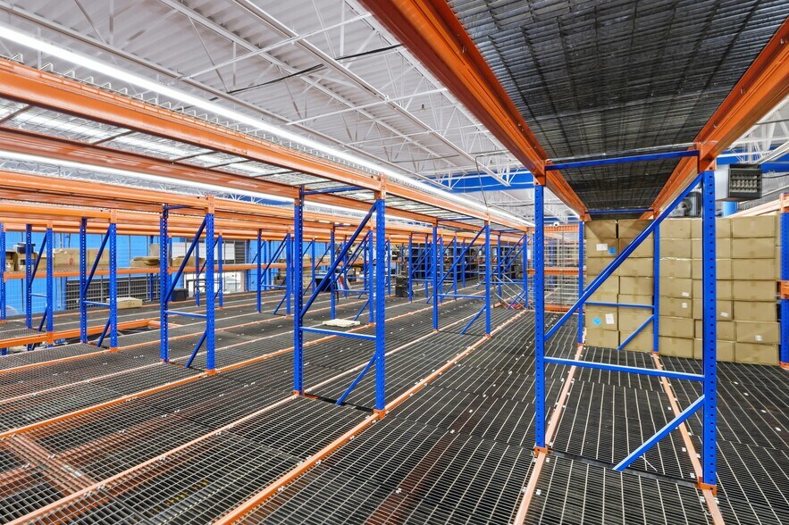 More Photos Of 610 Ryan Ave, Westville Warehouse For Lease