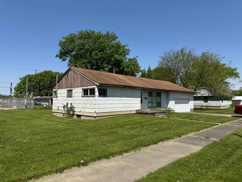 More Photos Of 2405 E Court St, Kankakee Land For Sale