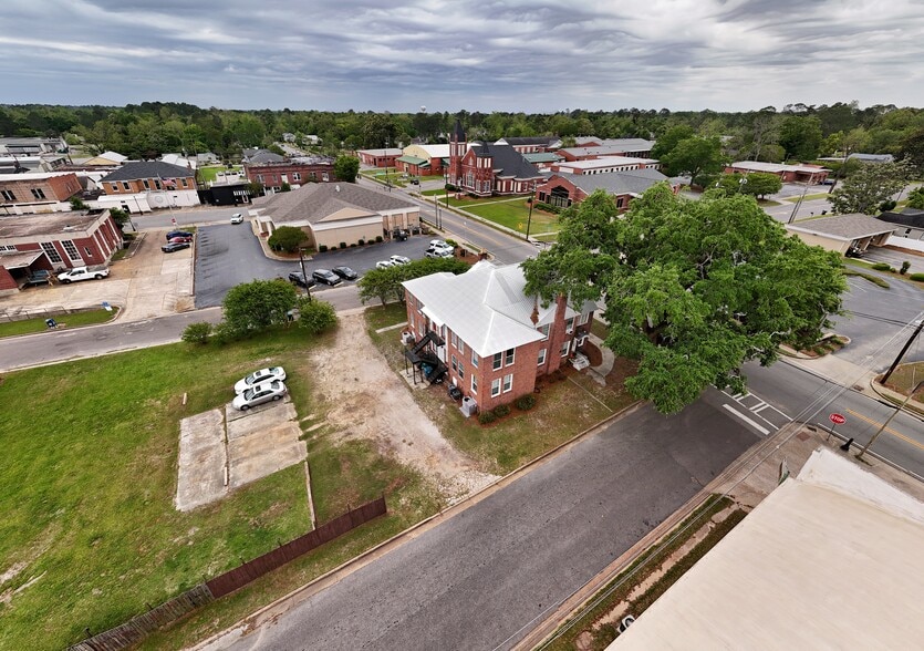 More Photos Of 150 Church St SW, Pelham Office Residential For Sale
