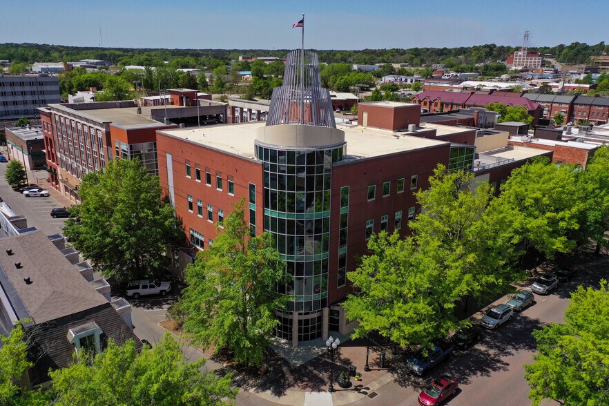 More Photos Of 201 Hay St, Fayetteville Office For Lease