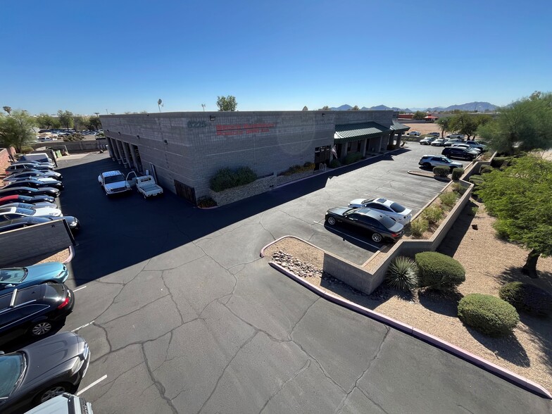 Primary Photo Of 8225 E Butherus Dr, Scottsdale Auto Repair For Lease