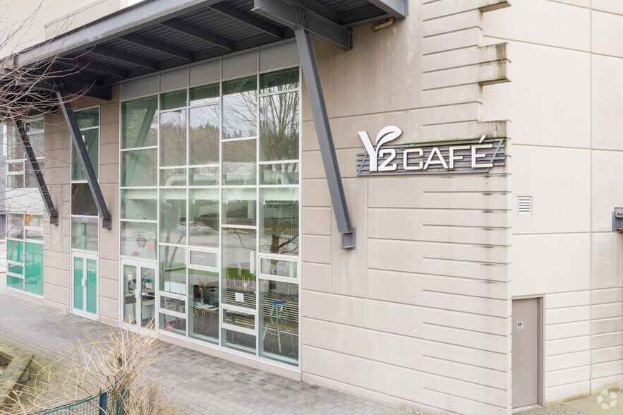 More Photos Of 185 Forester St, North Vancouver District Warehouse For Sale