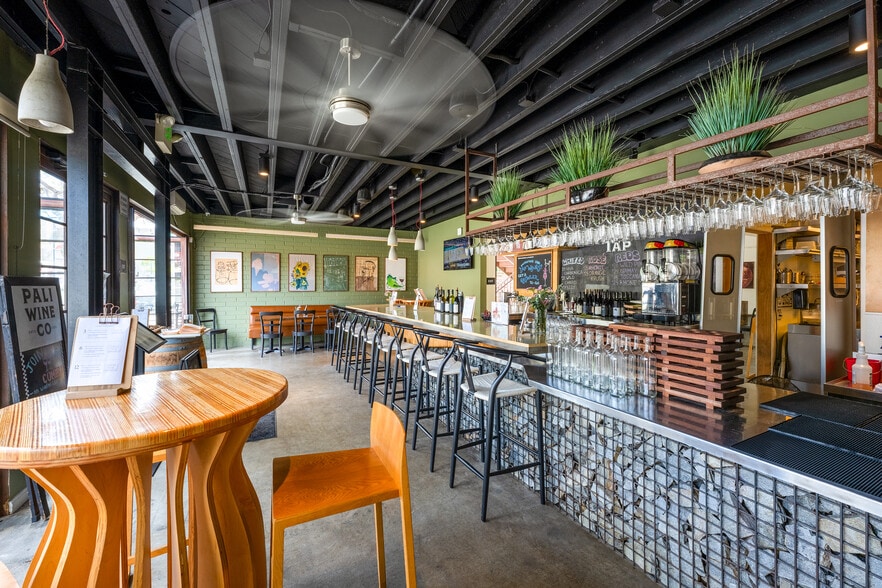 More Photos Of 2130 India St, San Diego Storefront Retail Residential For Lease