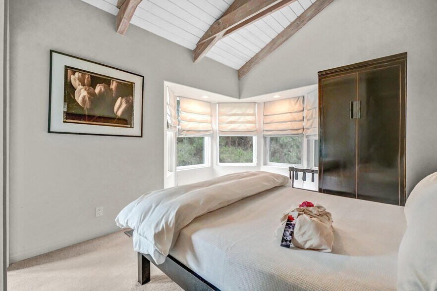 More Photos Of 21095 Raquel Rd, Laguna Beach Specialty For Sale