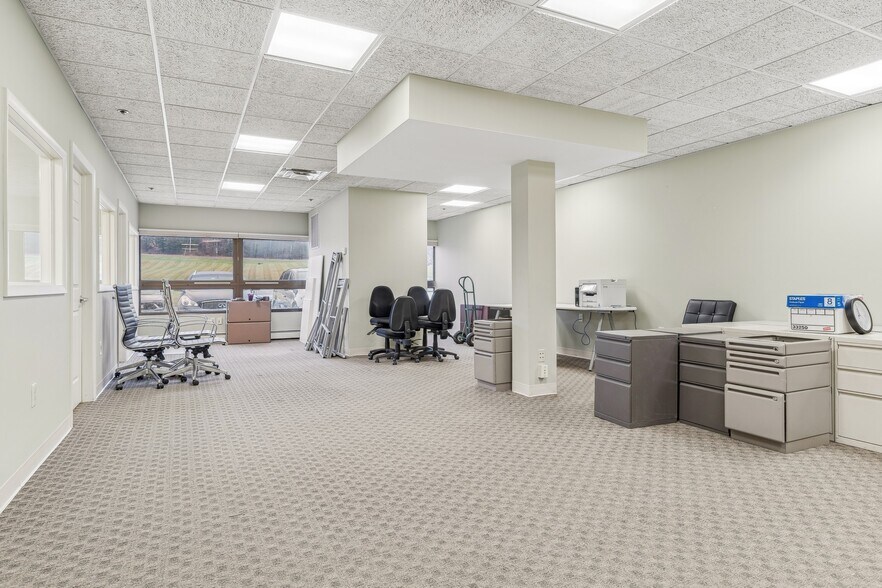 More Photos Of 1751 State Route 17A, Florida Industrial For Lease