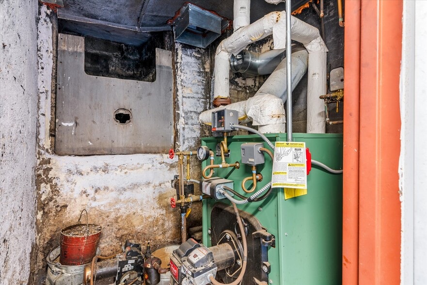 More Photos Of 119-07 Sutphin Blvd, Jamaica Religious Facility For Sale