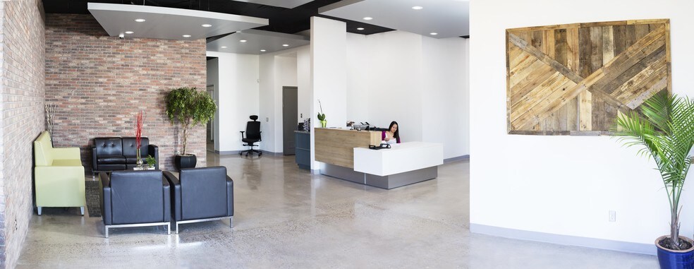 More Photos Of 1900 Jay Ell Dr, Richardson Flex For Lease