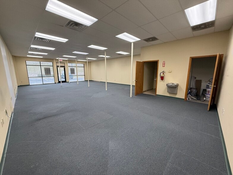 More Photos Of 3677 W Outer Rd, Arnold General Retail For Lease