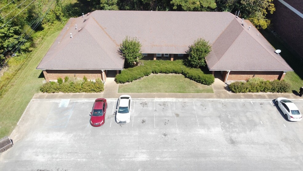 More Photos Of 2068 Valleydale Rd, Birmingham Medical For Lease