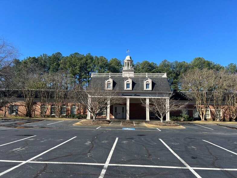 More Photos Of 1902 Leland Dr SE, Marietta Unknown For Lease