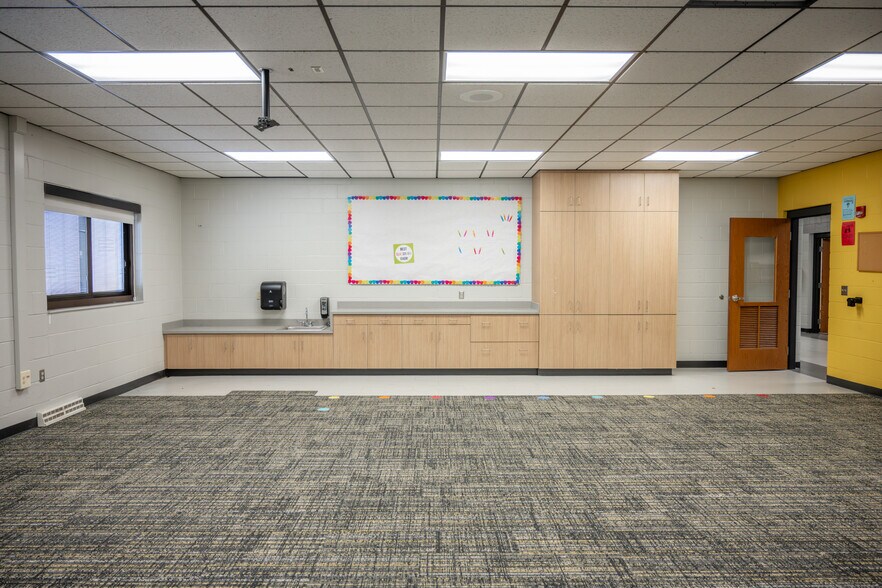 More Photos Of 201 Hoehn dr, Lyndon Station Specialty For Sale