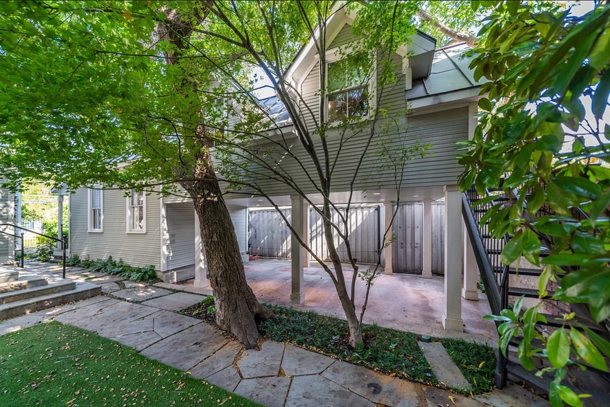 More Photos Of 2315 Routh St, Dallas Office Residential For Sale