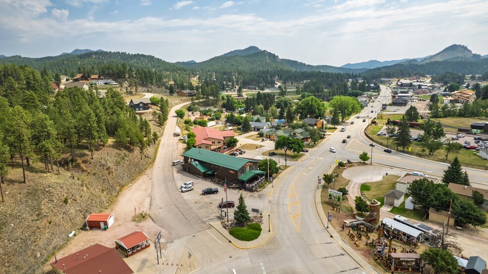 More Photos Of 158 Museum Dr, Hill City Restaurant For Sale