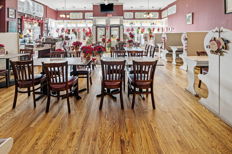 More Photos Of 688 E Bay Ave, Barnegat Restaurant For Sale