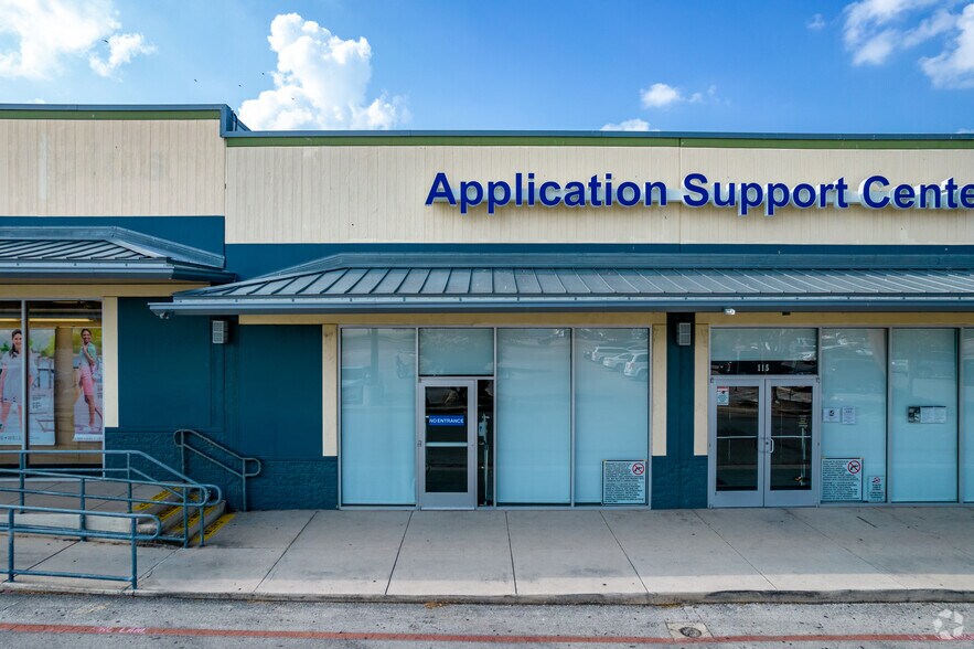 More Photos Of 2000 SE Loop 410, San Antonio General Retail For Lease