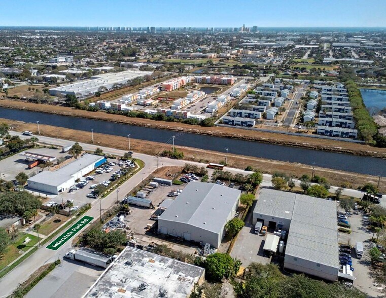 More Photos Of 6861 Garden Rd, Riviera Beach Warehouse For Sale