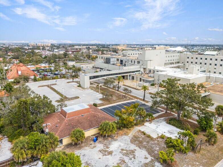 More Photos Of 540 Nokomis Ave S, Venice Medical For Lease