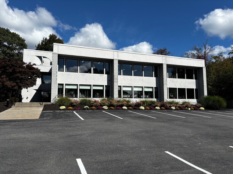 More Photos Of 360 Church St, Northborough Office For Sale