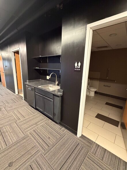 More Photos Of 730 Minnesota Ave, Kansas City Office For Sale