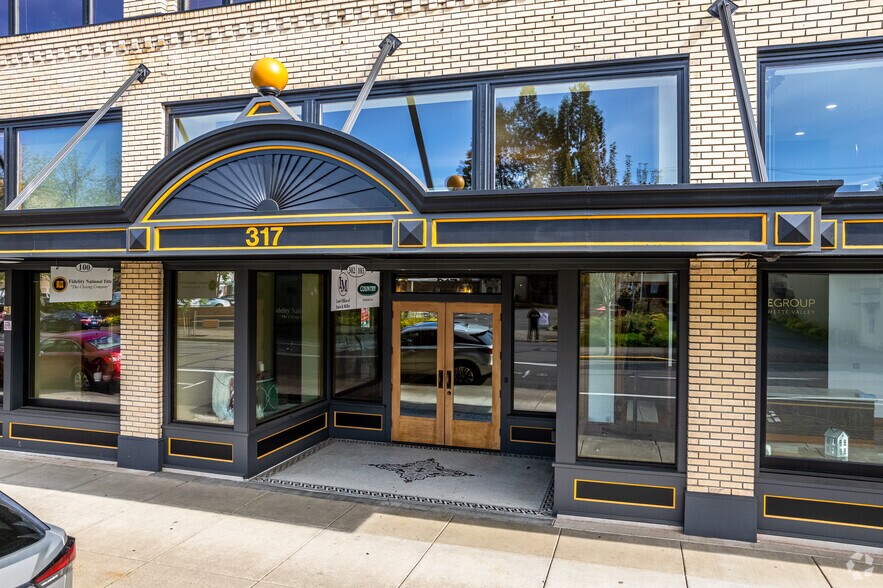 More Photos Of 317 W 1st Ave, Albany Storefront Retail Office For Lease