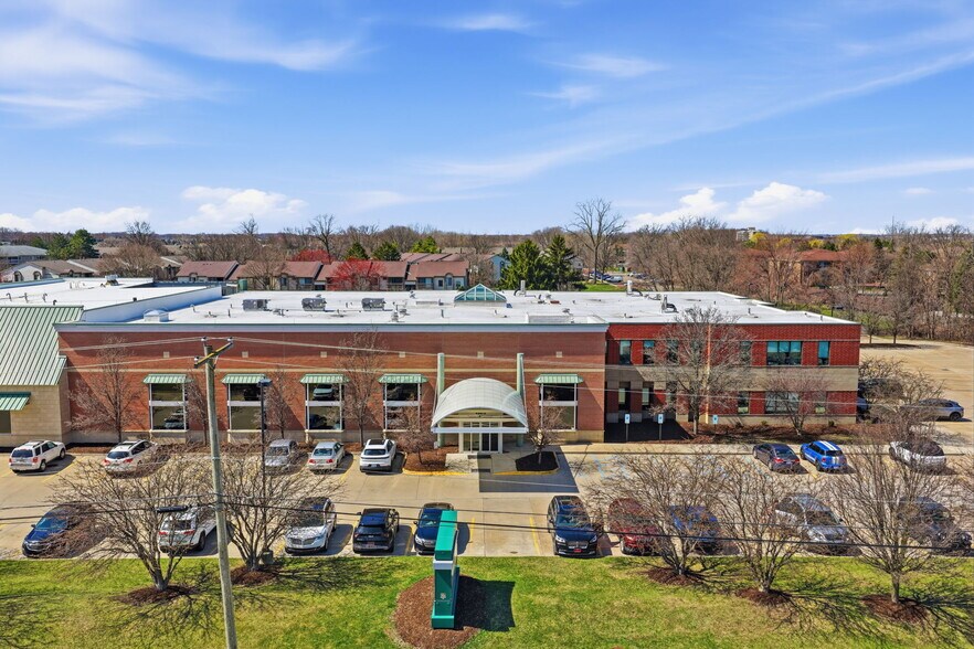 Primary Photo Of 43475 Dalcoma Dr, Clinton Township Medical For Lease