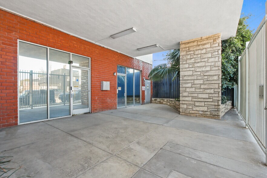 More Photos Of , Los Angeles Unknown For Sale