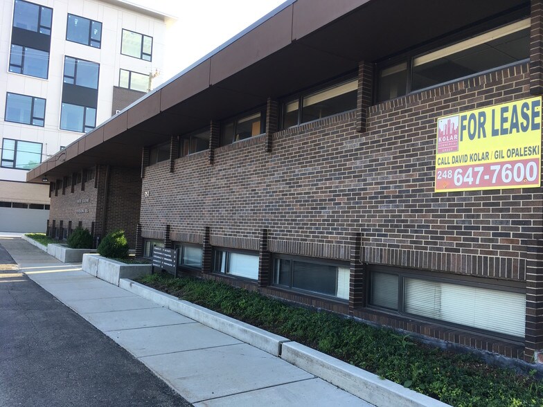 More Photos Of 751 Chestnut St, Birmingham Medical For Lease