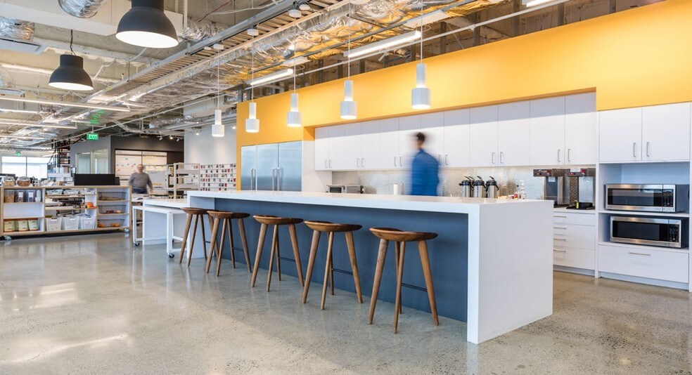 More Photos Of 2101 Webster St, Oakland Office For Lease