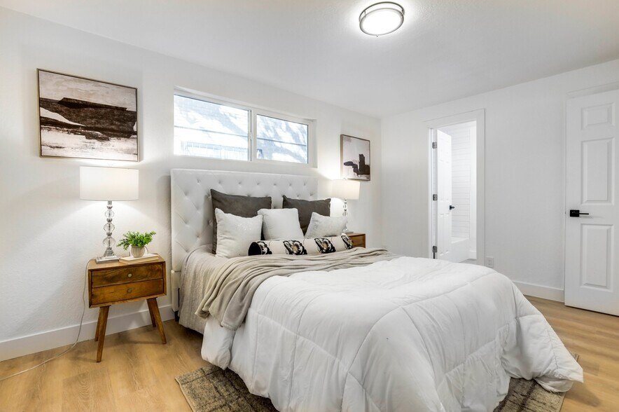 More Photos Of 5551 S Delaware St, Littleton Apartments For Sale