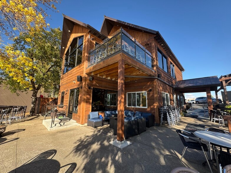 More Photos Of 501 Lake Ave, Fairmont Restaurant For Sale