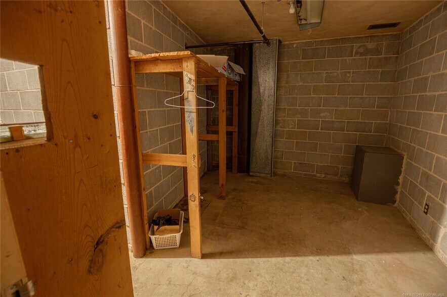 More Photos Of 201 W Main St, Ardmore Theater Concert Hall For Sale