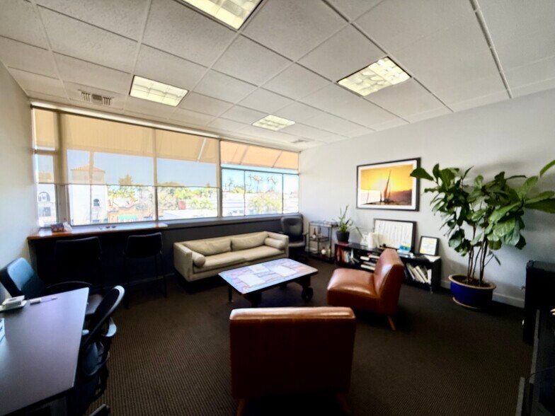 More Photos Of 710 State St, Santa Barbara Office For Lease
