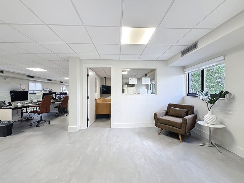 More Photos Of 232 SW 8th St, Miami Medical For Sale