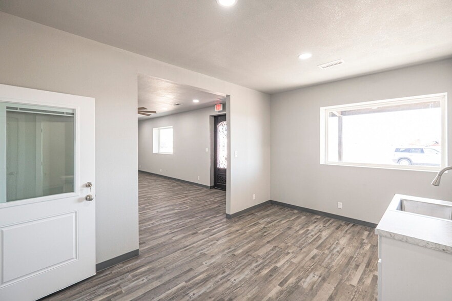 More Photos Of 14010 W Silver Fox Trl, Odessa Warehouse For Sale
