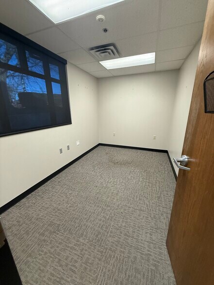 More Photos Of 3415 Golden Rd, Tyler Office For Sale