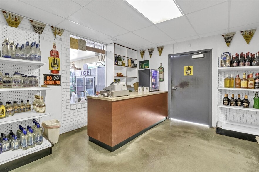 More Photos Of 9710 SC 260, Manning General Retail For Sale