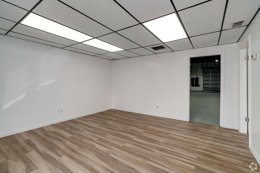 More Photos Of 2510 Kirby Cir NE, Palm Bay Unknown For Lease